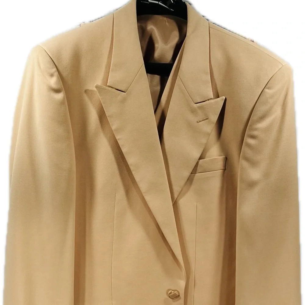 Falcone Men's Peach Suit 3 Piece Pleated Pants 1 Button Single Breasted Size 40R